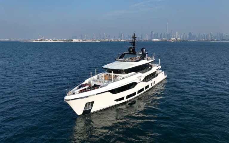 Superyacht GEULUNEL