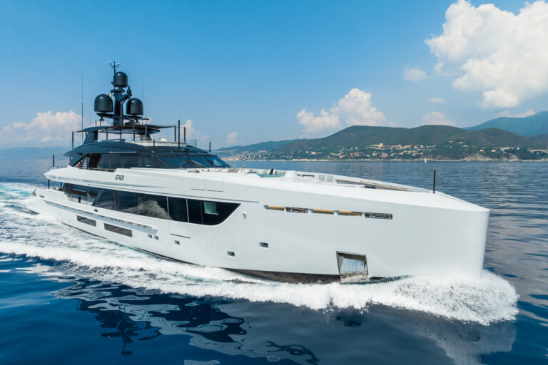 Superyacht GREY