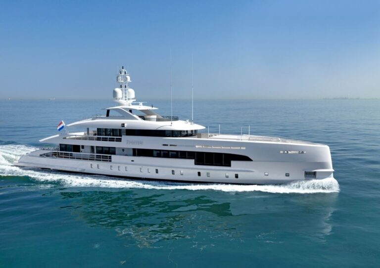 Superyacht HOME