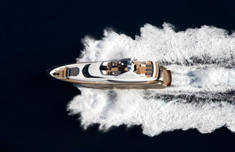 Superyacht Keros Island