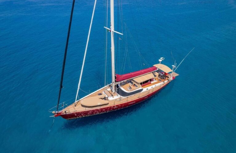Superyacht LILLA