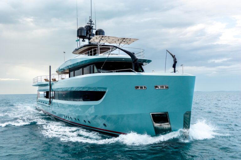 Superyacht LIMERENCE