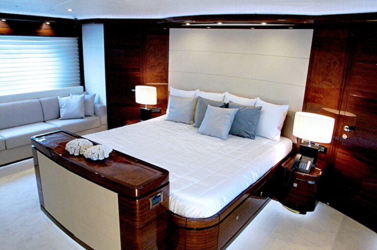 Superyacht Lady Gaga Onwers Suite
