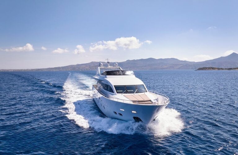 Superyacht MILGAUSS