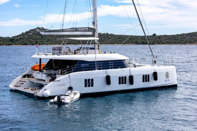 Superyacht MR. SI