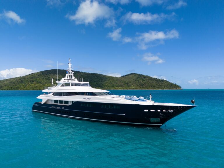 Superyacht Mischief