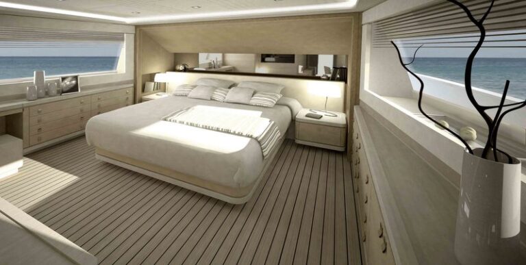 Superyacht Navetta 33 Crescendo Master Cabin