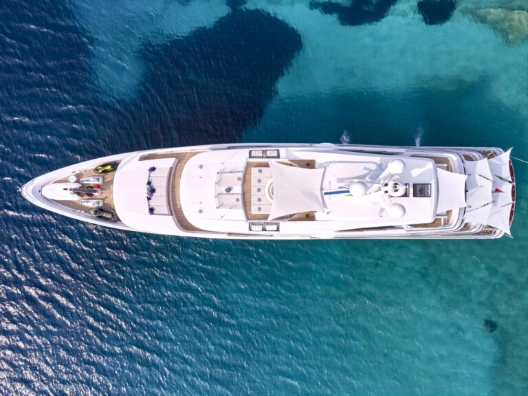 Superyacht ORA