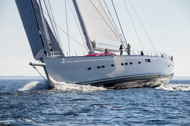 Superyacht PINK GIN VI - Cruising