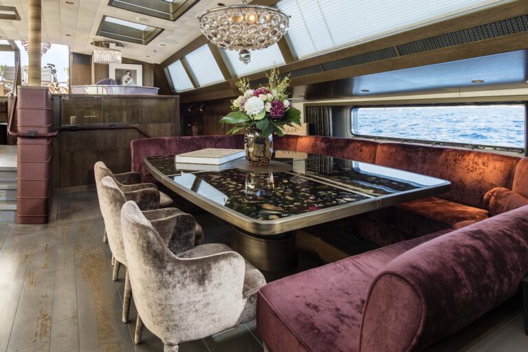 Superyacht PINK GIN VI - Lounge And Dining Area In The Lower Salon
