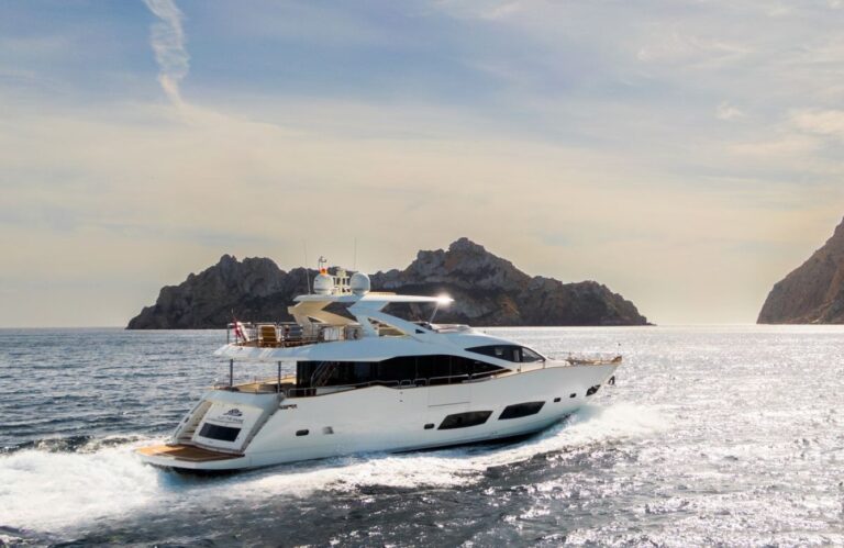 Superyacht PLAY THE GAME