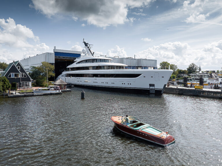 Superyacht PROJECT 822 Mast Being Attached