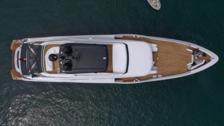 Superyacht REVERIE
