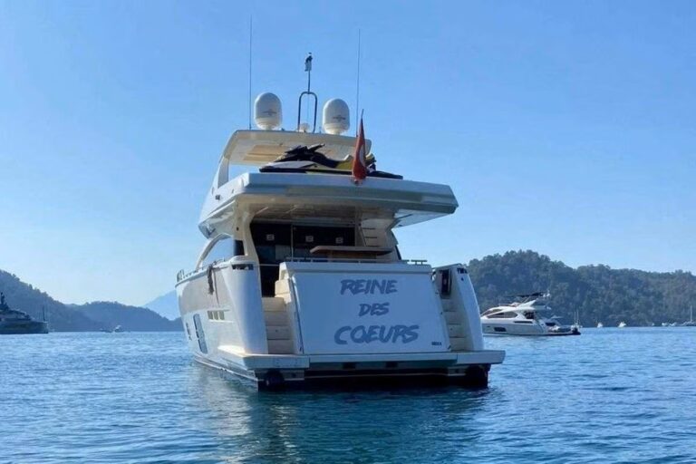 Superyacht Reine Des Coeurs