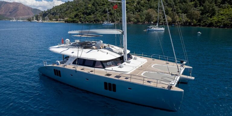Superyacht SEAZEN II
