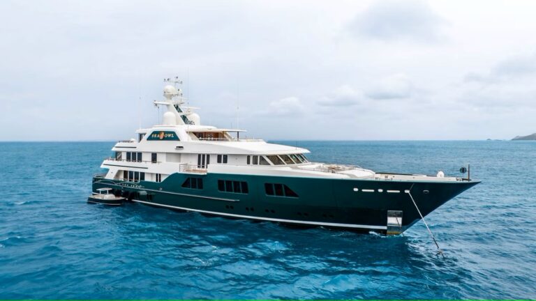 Superyacht Sea Owl