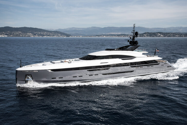 Superyacht by Rossinavi