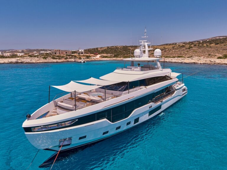 Superyacht VOLO MARE