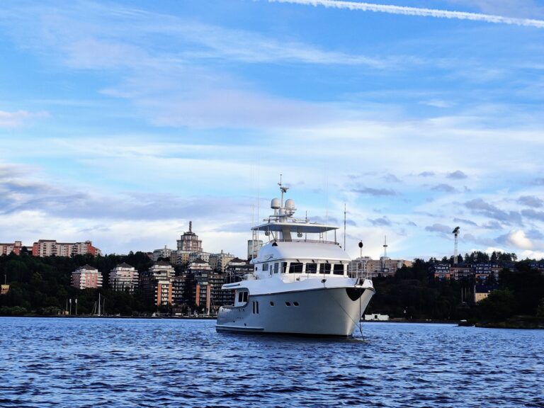 Sweet Hope Available For Charter Vacations