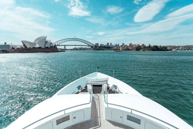 TANGO - Foredeck and Jacuzzi