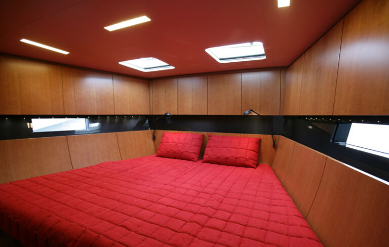 TANGO - Master Forward Cabin