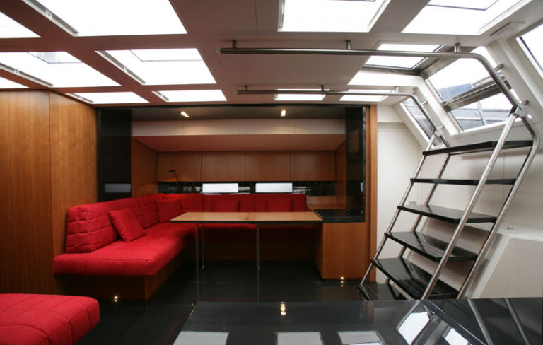 TANGO - Saloon