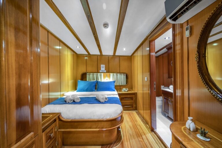 Double Cabin