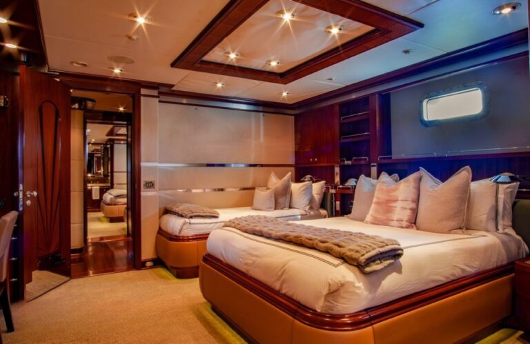 Cabin With Triple Bed
