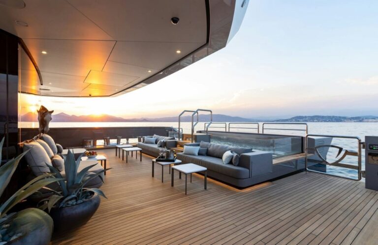 Exterior Relaxation Area