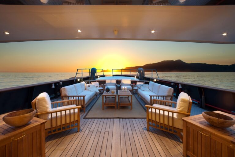 TUG VERVECE -  Aft Deck