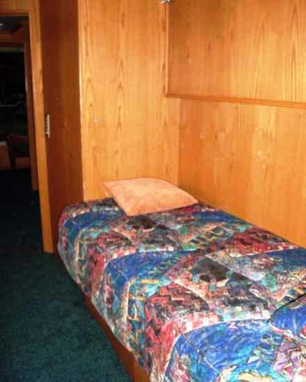 TURNIN LEFT -  Single Cabin with Pullman