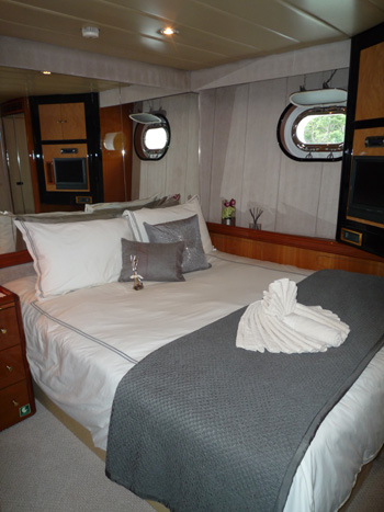 Takapuna - Guest Cabin as Queen