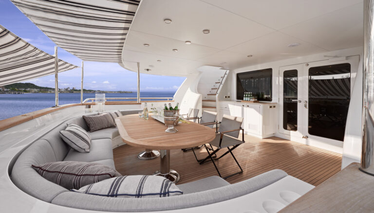 Tango 5 Superyacht - Exterior