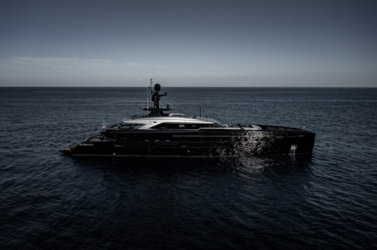 Tankoa Yacht OLOKUN