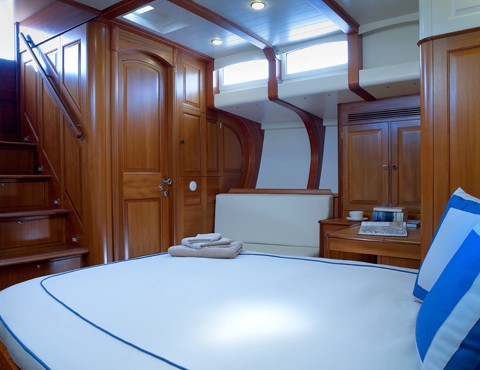 Tempus Fugit Yacht - Master Cabin - Photo Richard Prescott