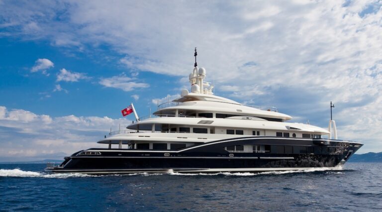 The stunning 70m Rossinavi Numptia superyacht