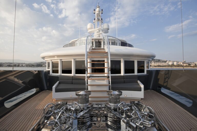 Top Deck