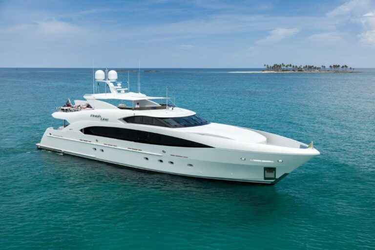 Trinity Yachts superyacht FINISH LINE (Hull T-058) - Profile