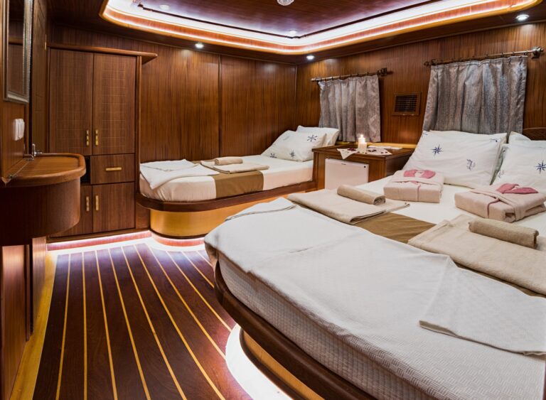 Triple Cabin