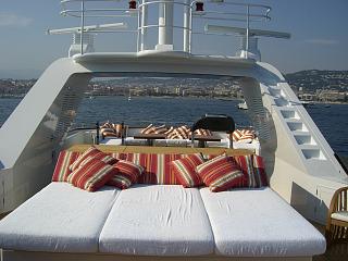 Tugatsu Sun Deck Forward