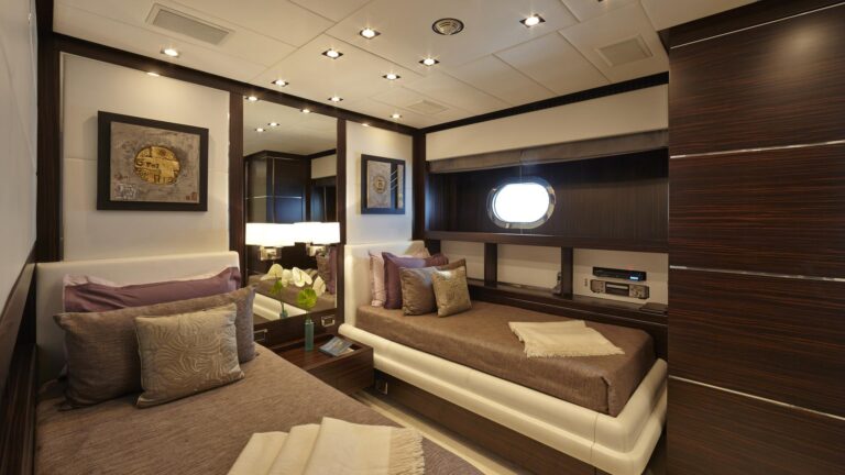 Twin Cabin