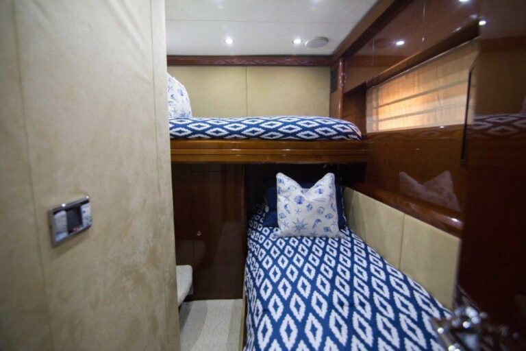 Twin Bunk Cabin
