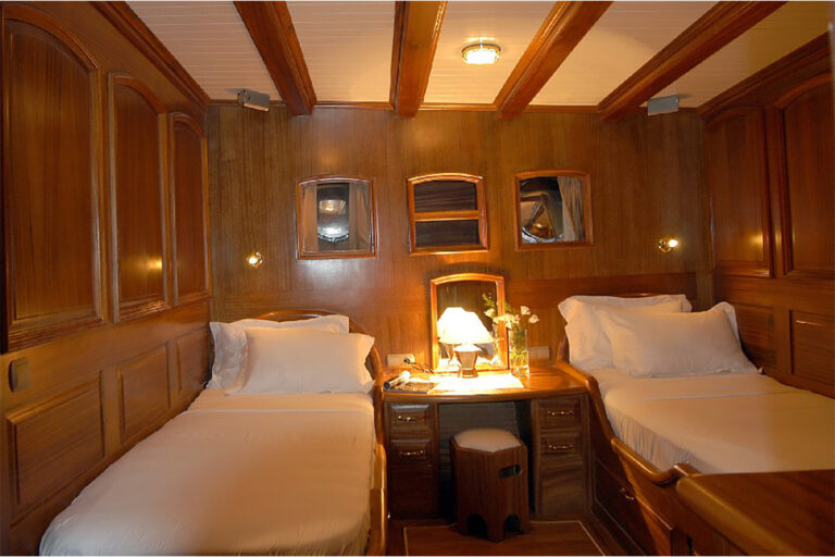 Twin Cabin