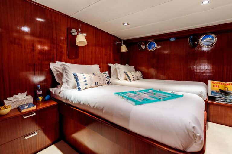 Twin Cabin