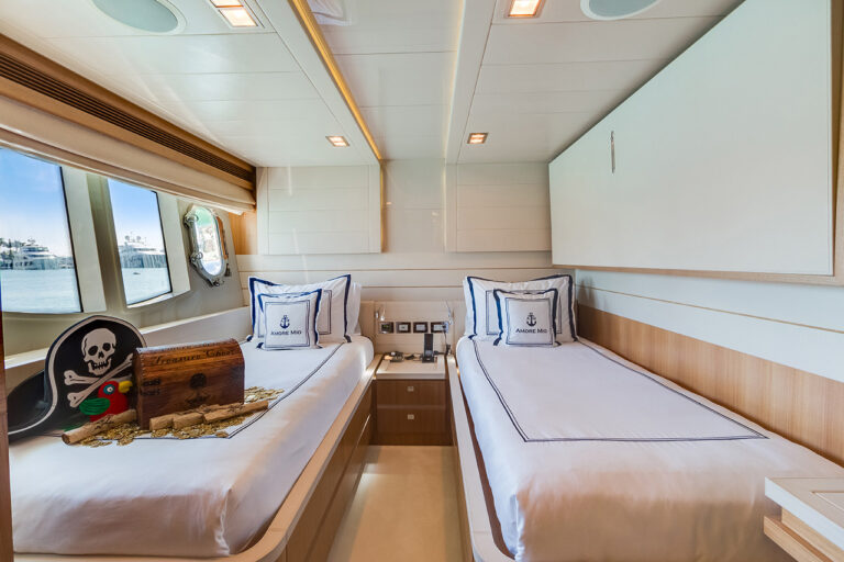 Twin Guest Cabin Lower Deck