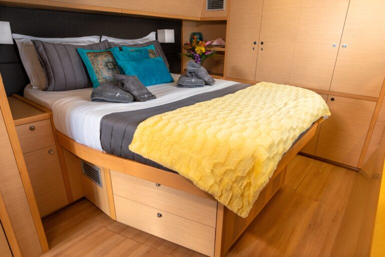 Guest cabin