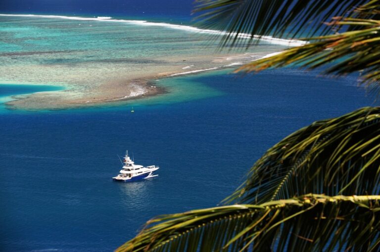 ULTIMATE LADY Tahiti Lagoon