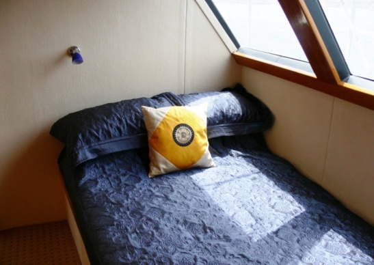 Upper Cabin2