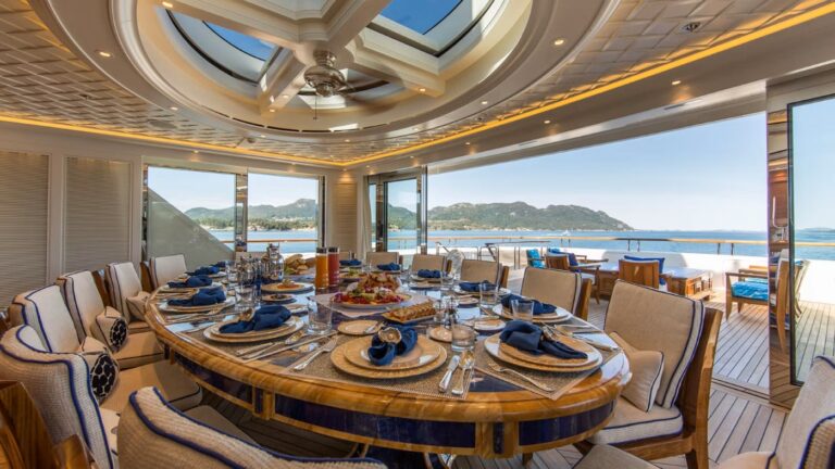 Upper Deck Dining