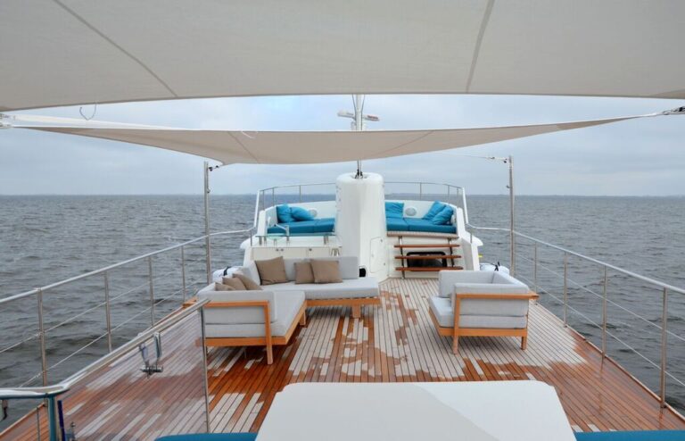 Upper Deck Looking Forward